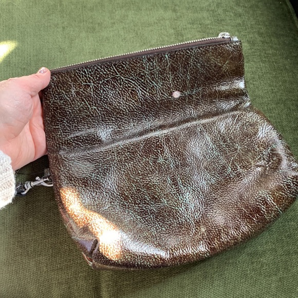 Patricia Nash wristlet - Picture 3 of 4